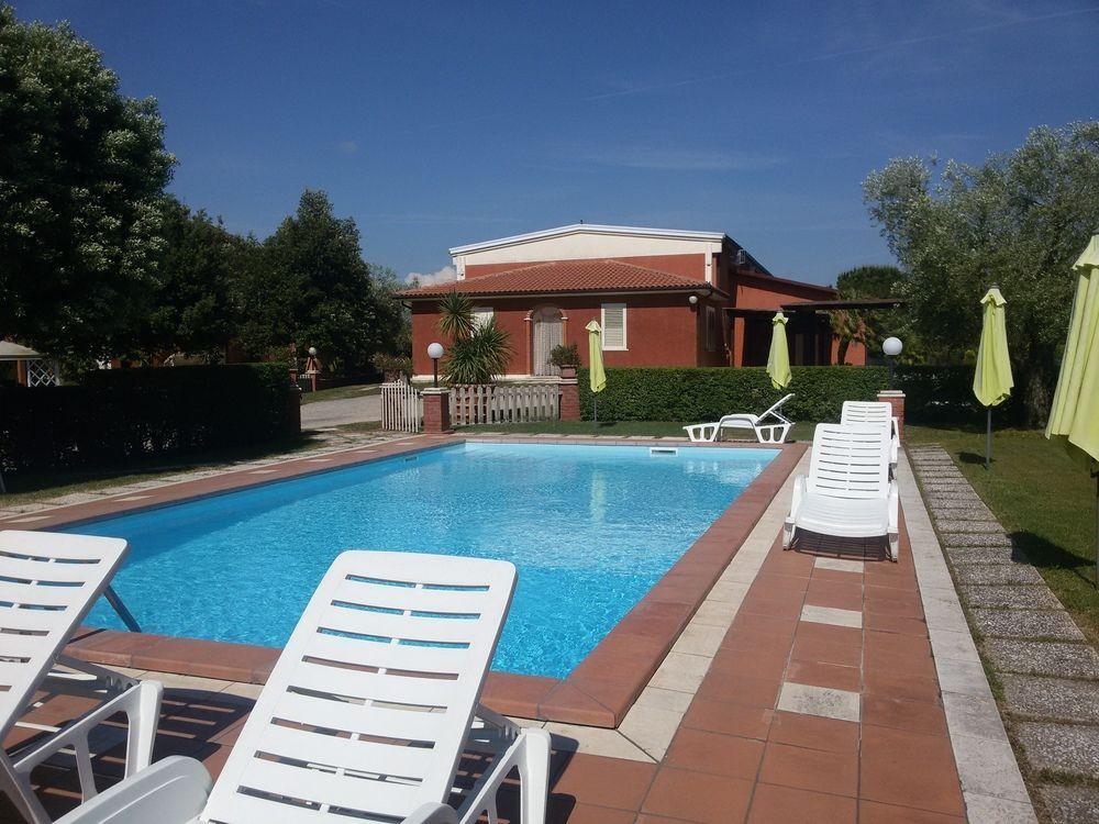 Agriturismo Galeazzi Marsiliana Luaran gambar