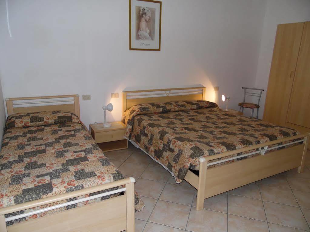Agriturismo Galeazzi Marsiliana Luaran gambar